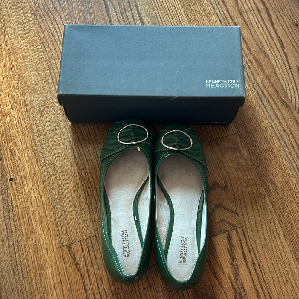 Emerald green ballet flats